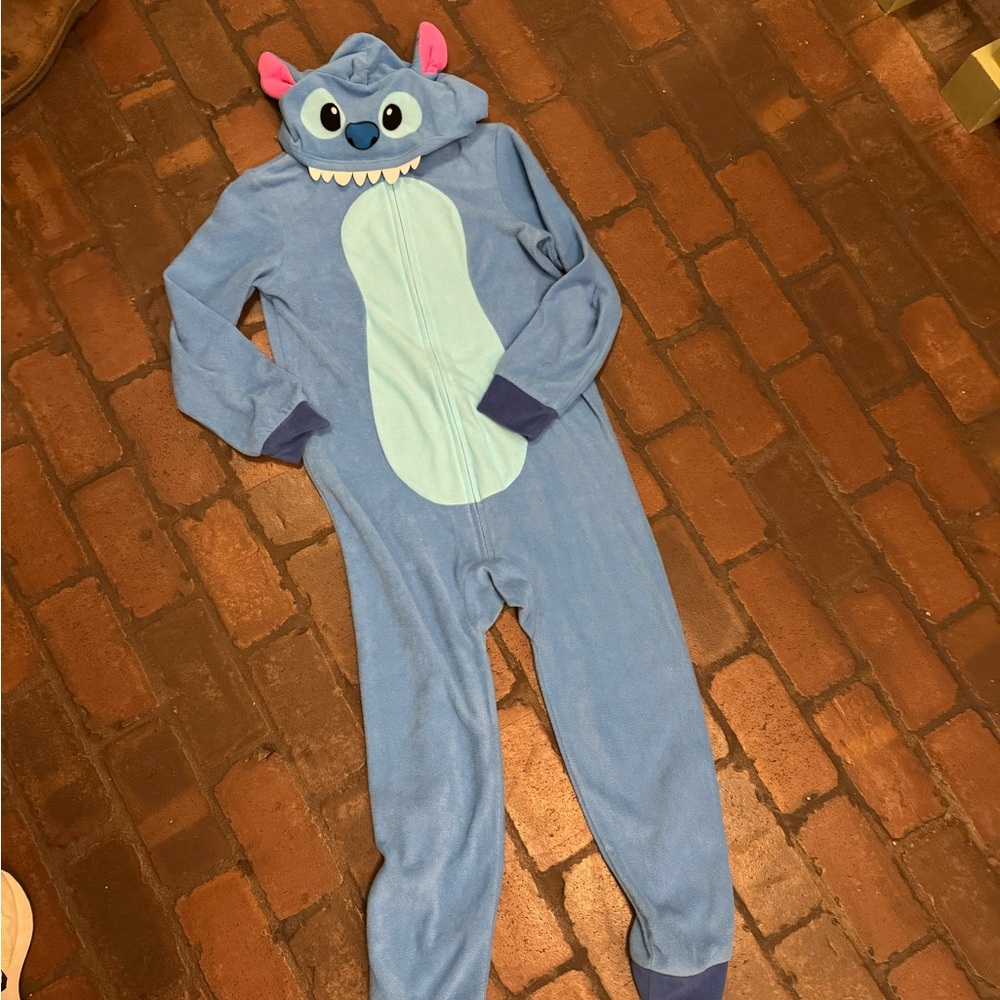STITCH  One Piece 10-12